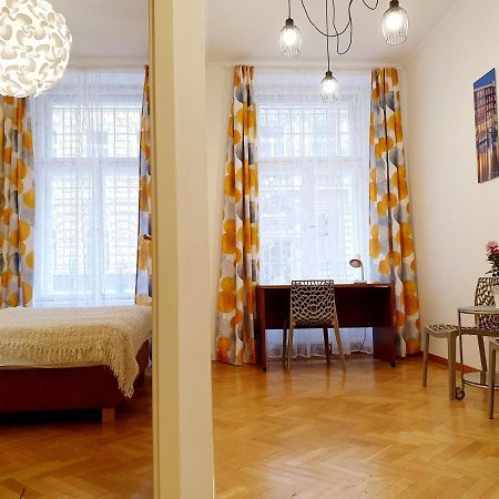 Apartment Прага Екстериор снимка