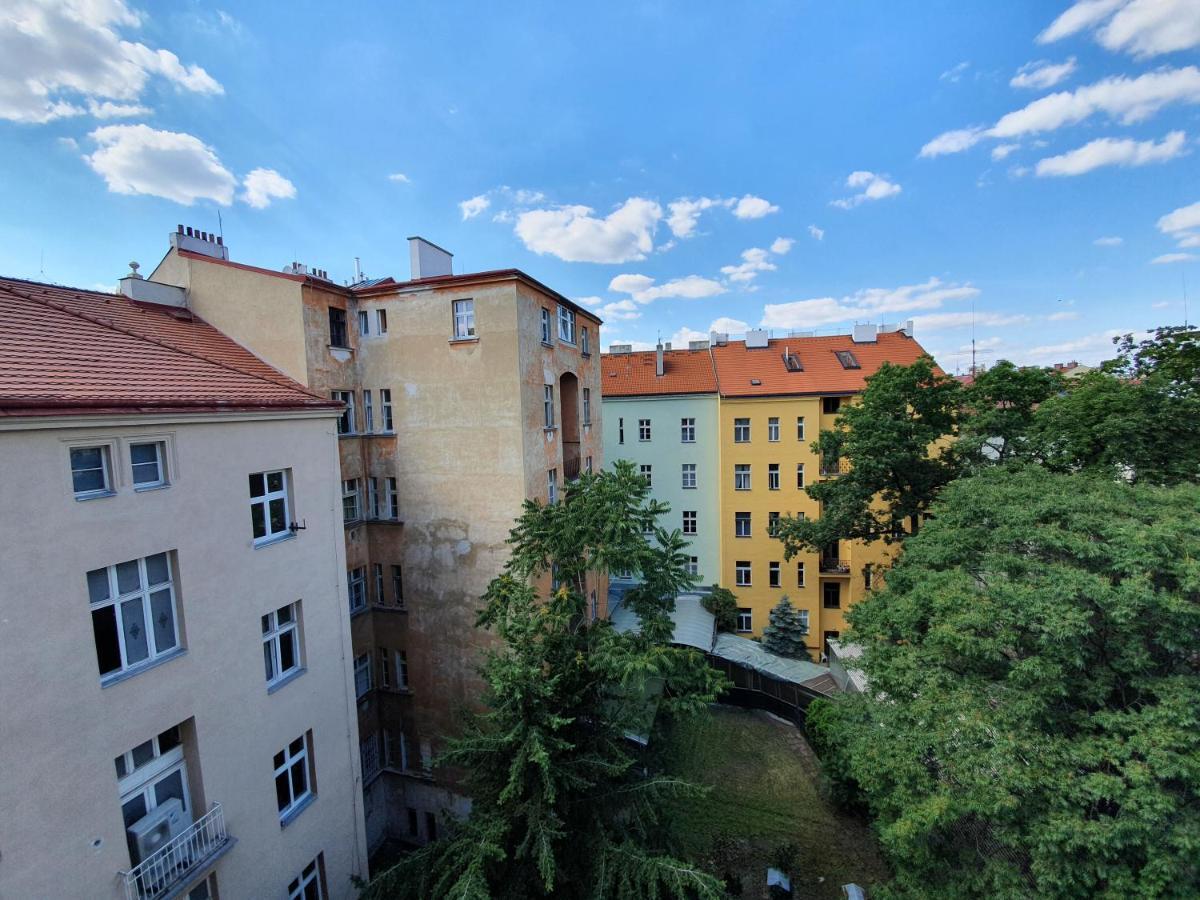 Apartment Прага Екстериор снимка