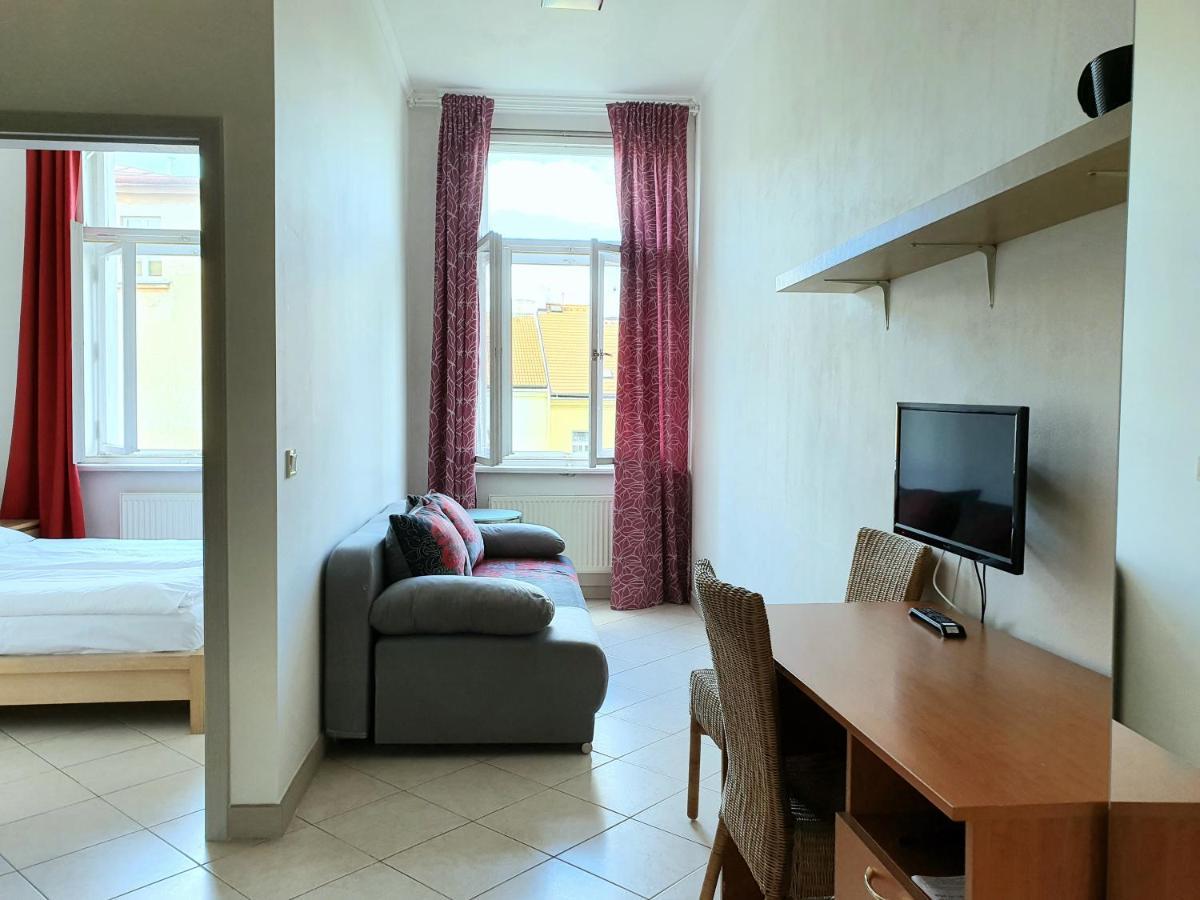 Apartment Прага Екстериор снимка