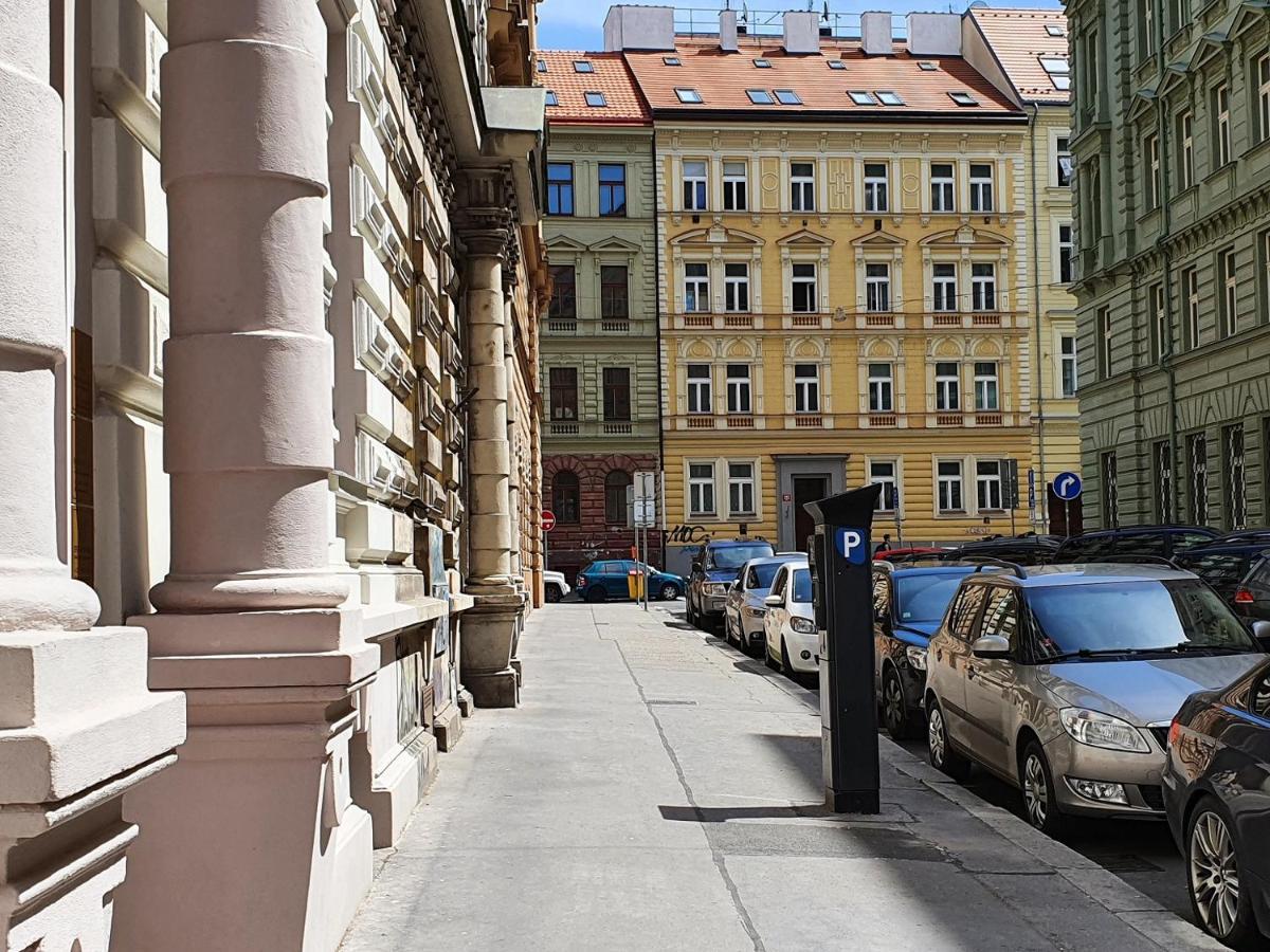 Apartment Прага Екстериор снимка