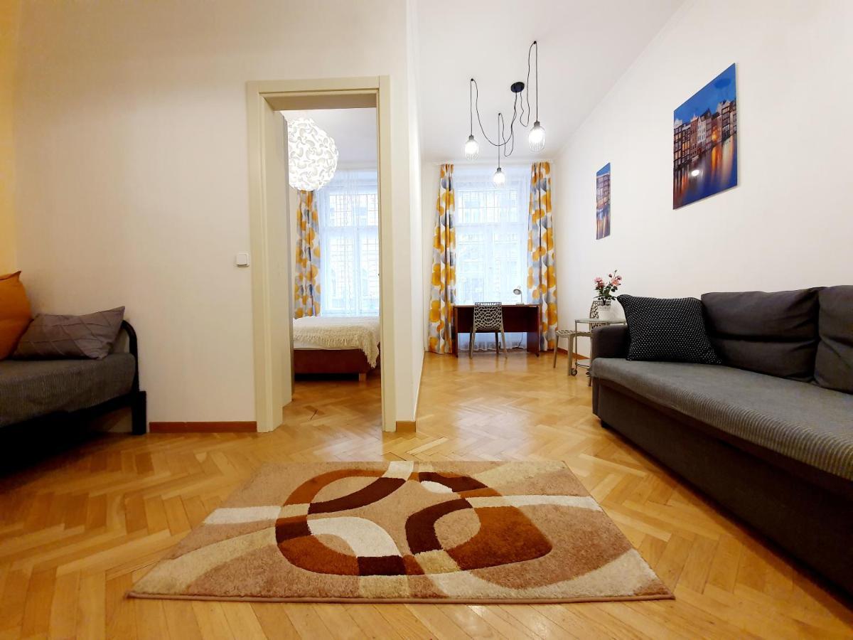 Apartment Прага Екстериор снимка