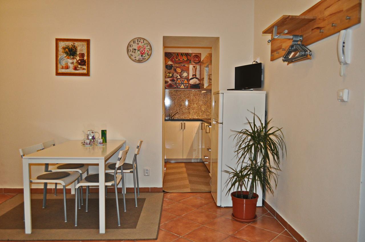 Apartment Прага Екстериор снимка