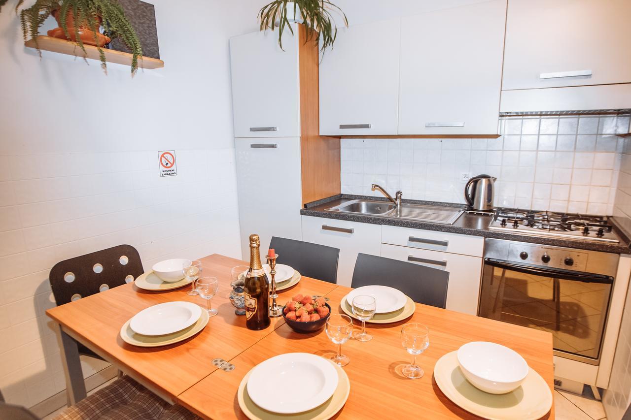 Apartment Прага Екстериор снимка